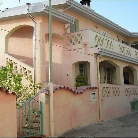 Апартаменти Santu Luisu Iun P2230 Галтеллі Екстер'єр фото