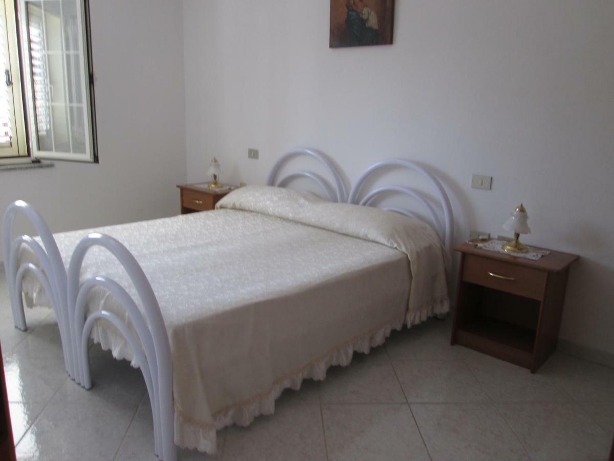 Апартаменти Santu Luisu Iun P2230 Галтеллі Екстер'єр фото